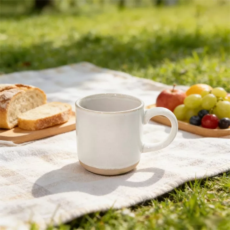 ແບບງ່າຍດາຍທີ່ທັນສະໄຫມ Ceramic Travel Mug ສີຂາວ